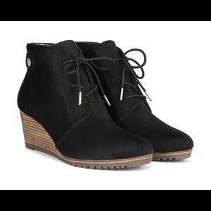 Dr. Scholl’s Conquer Wedge Bootie
